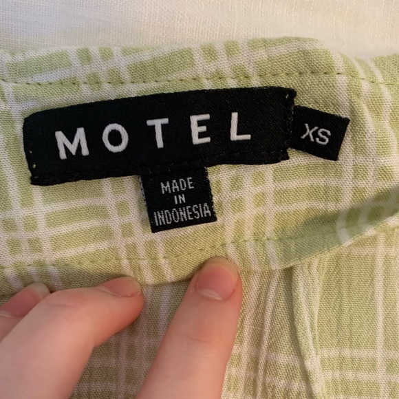 PRINCESS POLLY/MOTEL PLAID GREEN AND WHITE MINI SKIRT - Picture 3 of 7